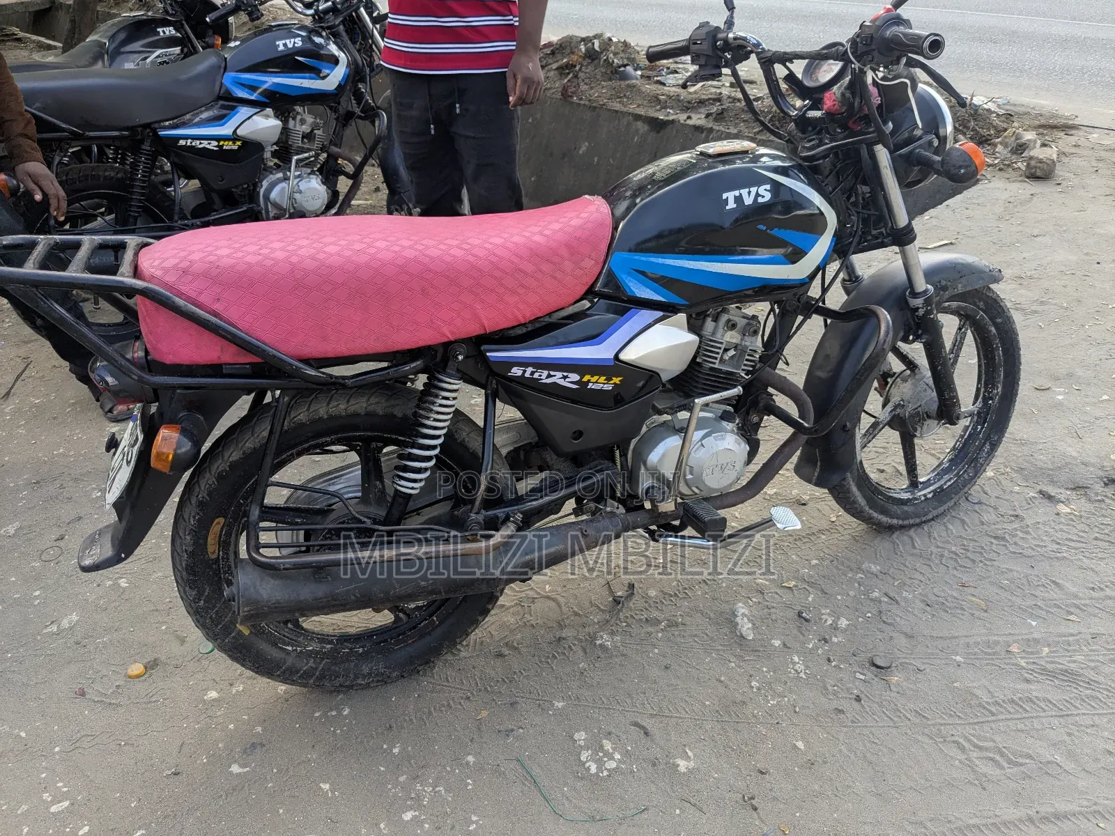 TVS HLX 125 2023 Black