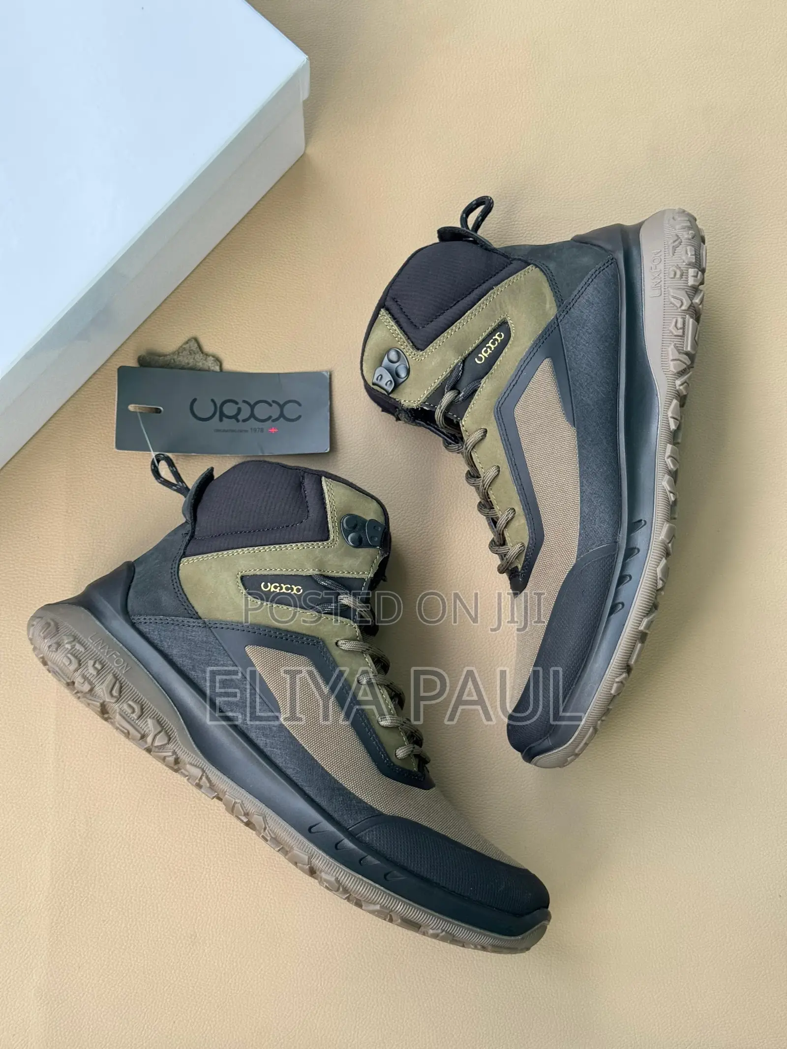Mid Hikings Boots