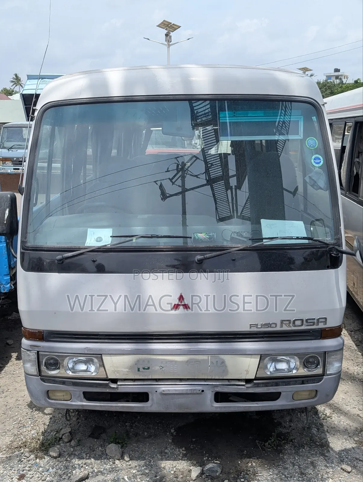 Mitsubishi Fuso Rosa 1998 Grey