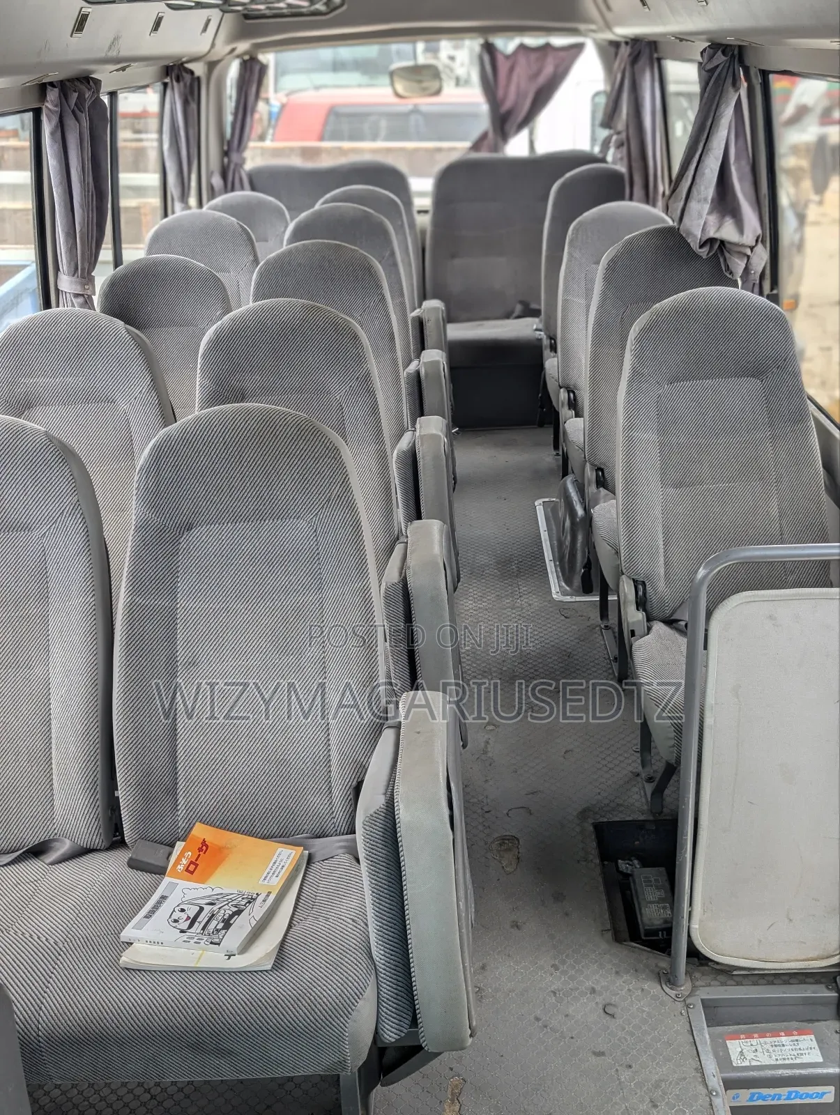 Mitsubishi Fuso Rosa 1998 Grey
