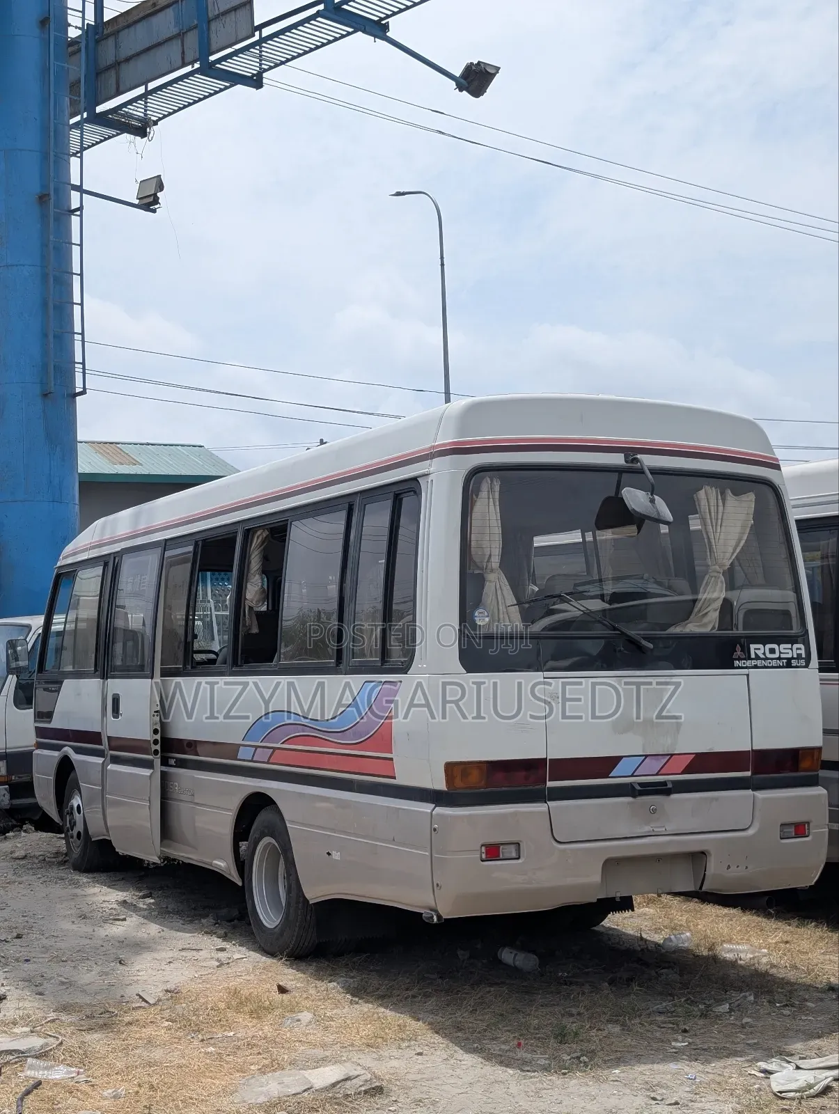 Mitsubishi Fuso Rosa 1998 Grey