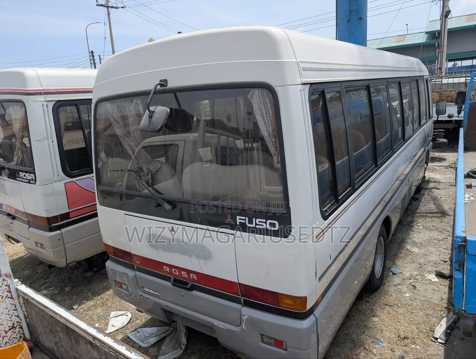 Mitsubishi Fuso Rosa 1998 Grey