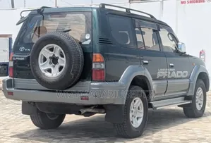 Toyota Land Cruiser Prado 1999 Gray