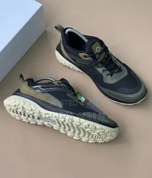 VRKKK Men’S Outdoor Sneaker 145,000