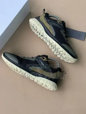 VRKKK Men’S Outdoor Sneaker 145,000