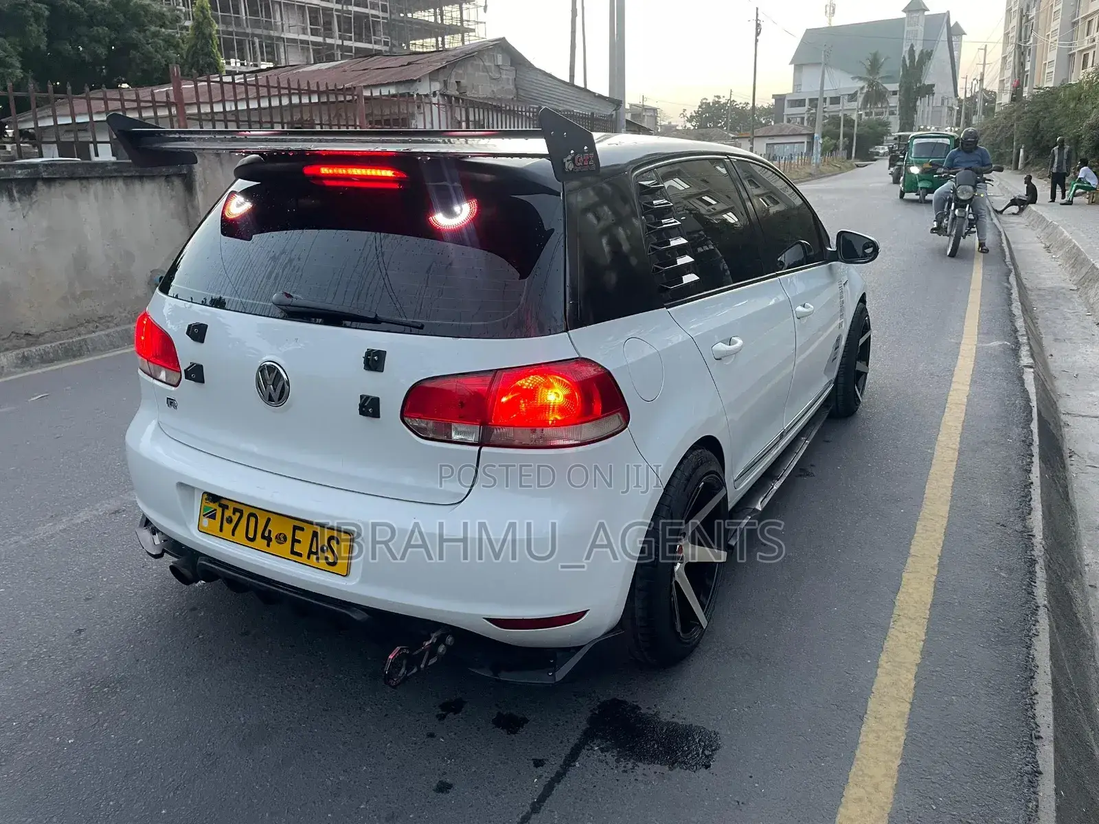 Volkswagen Golf 2010 White