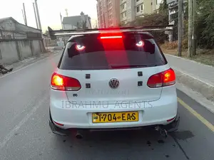 Volkswagen Golf 2010 White