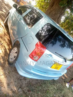 Toyota Raum 2006 Blue