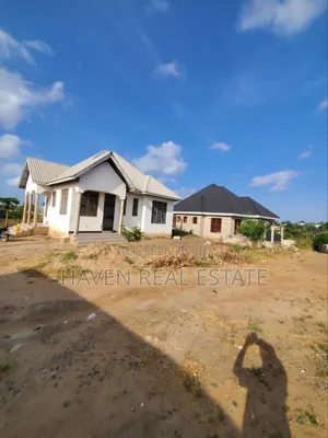 3bdrm House in Goba for sale