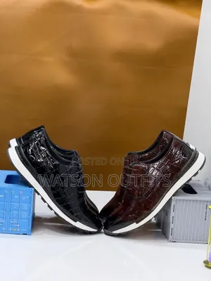 Men's Leather Shoes Gucci Brand Very Classical and Fancy