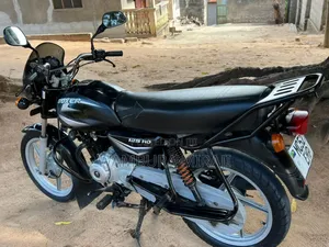 Bajaj Boxer 125 2025 Black