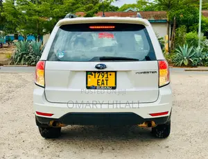 Subaru Forester 2009 White