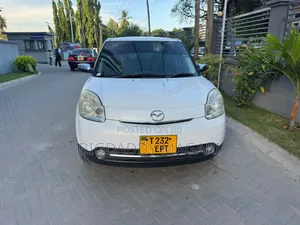 Mazda Verisa 2013 White