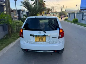 Mazda Verisa 2013 White
