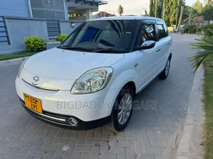 Mazda Verisa 2013 White