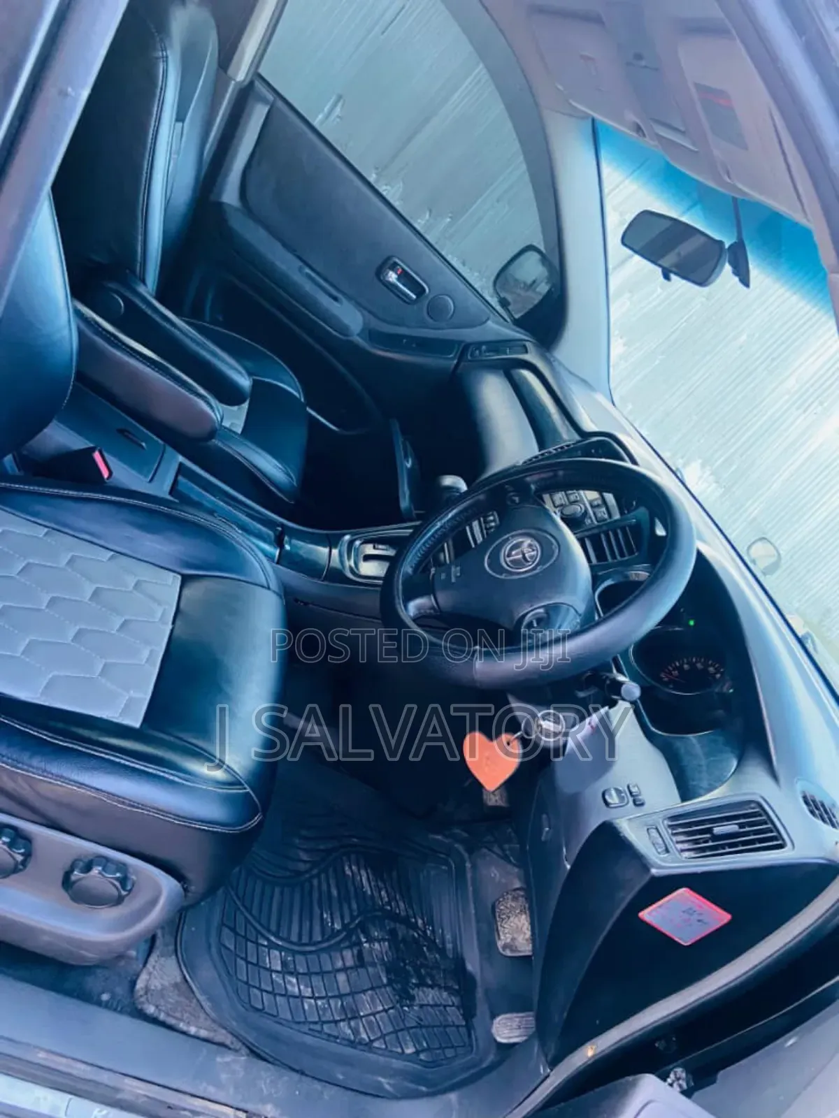 Toyota Kluger 2002 Black