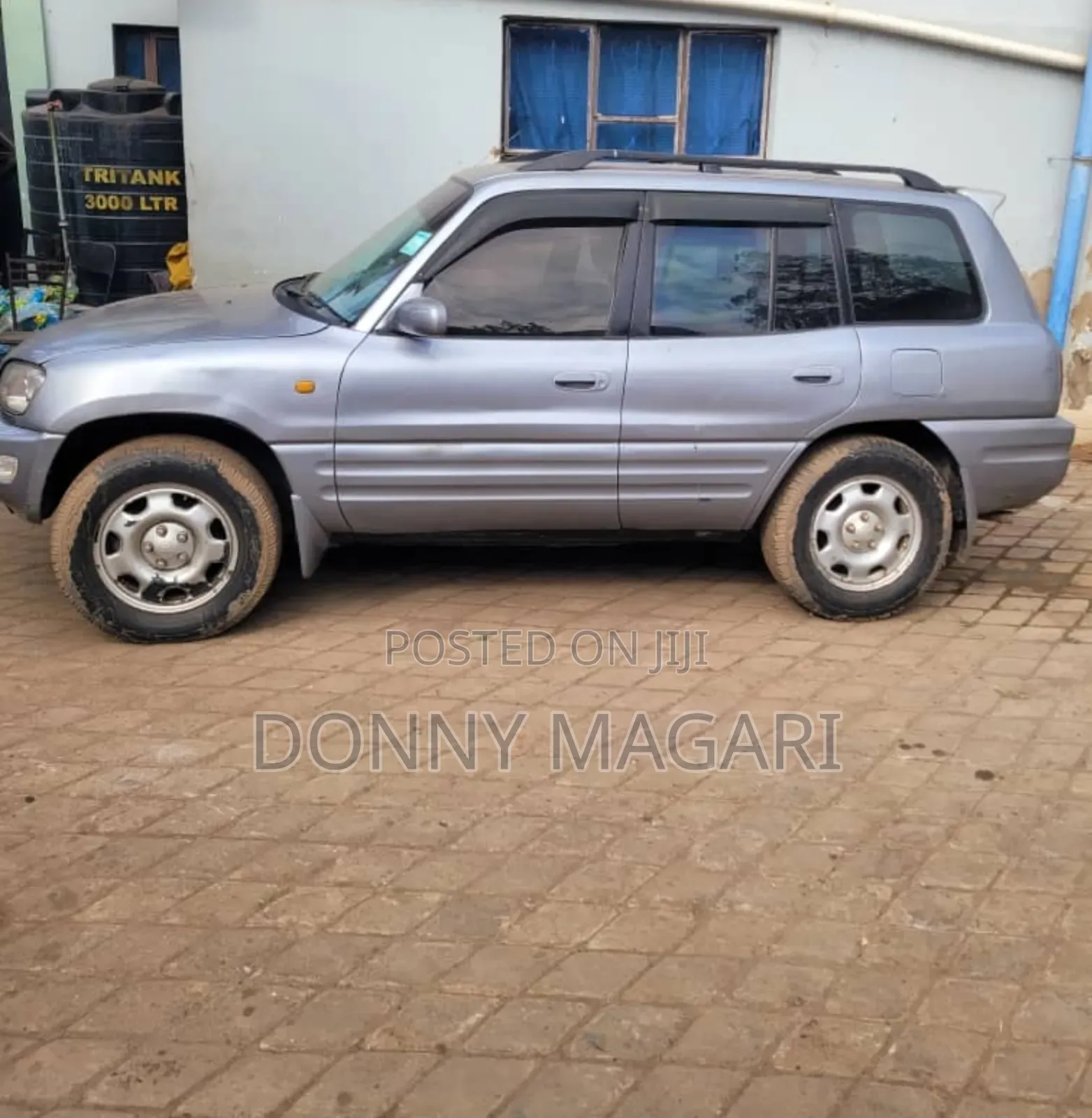 Toyota RAV4 1999 Silver