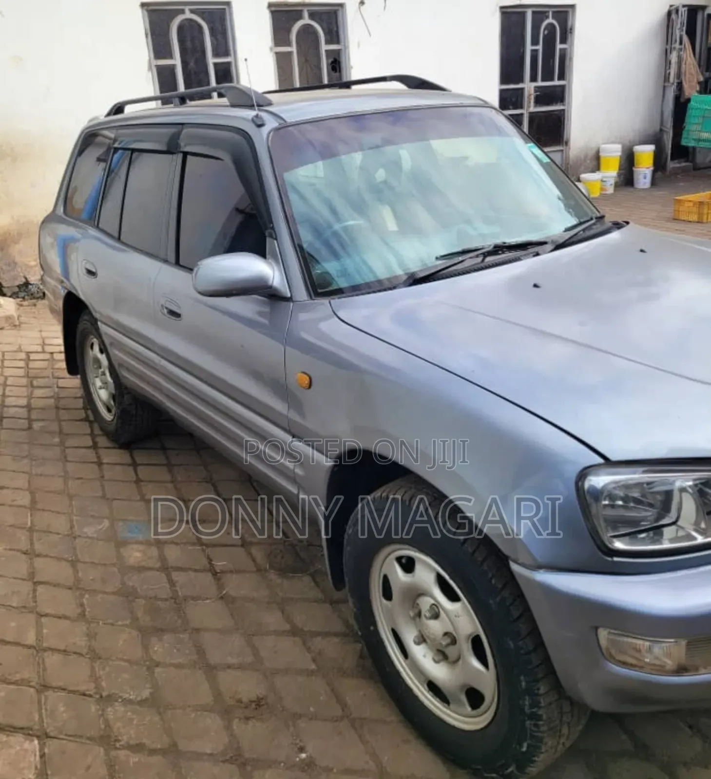 Toyota RAV4 1999 Silver