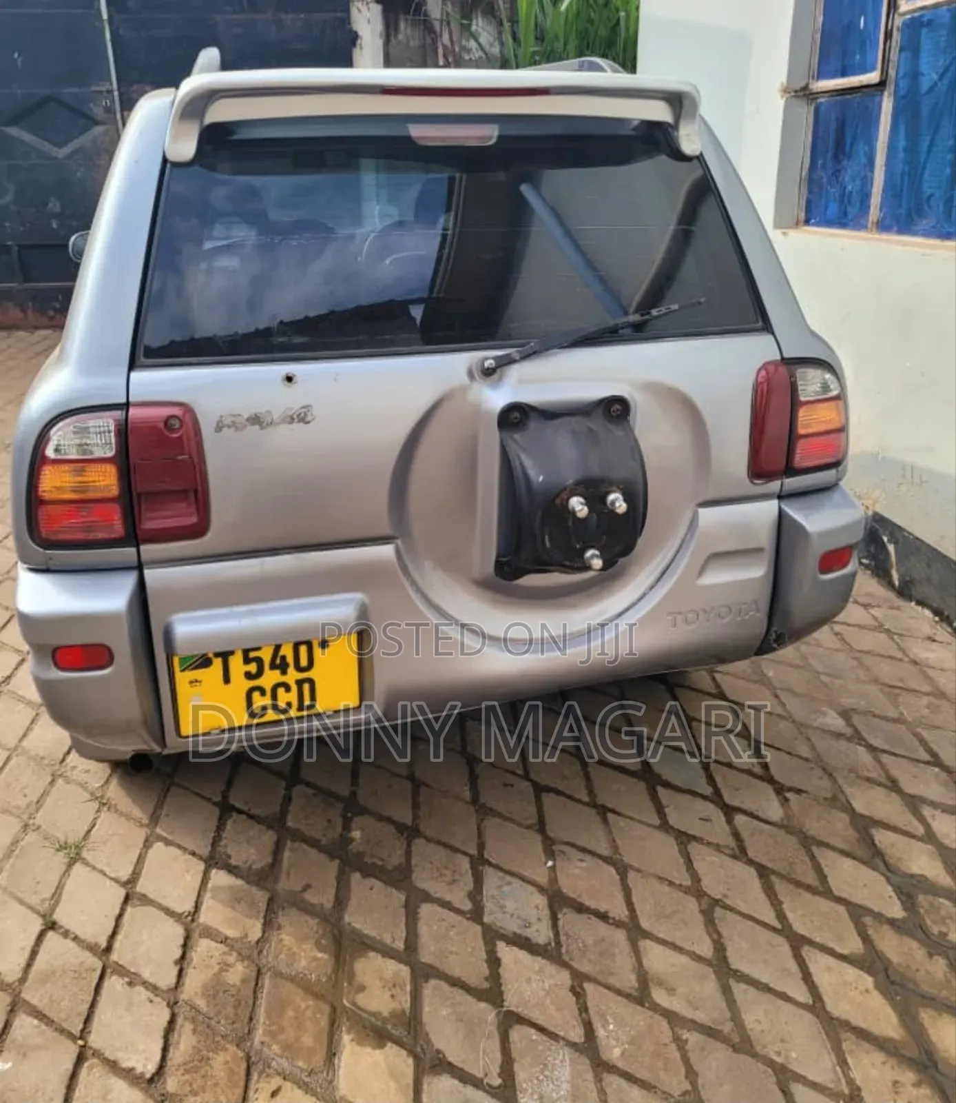 Toyota RAV4 1999 Silver