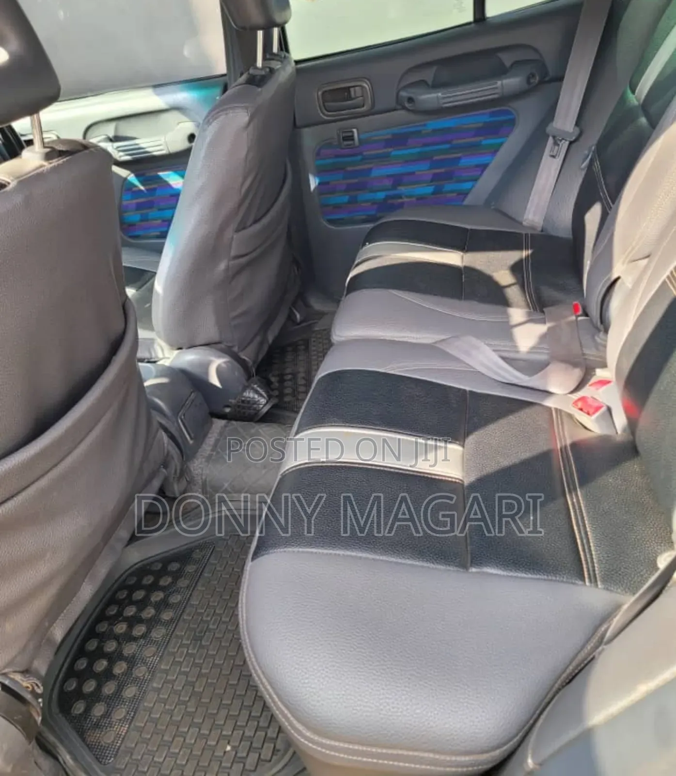 Toyota RAV4 1999 Silver