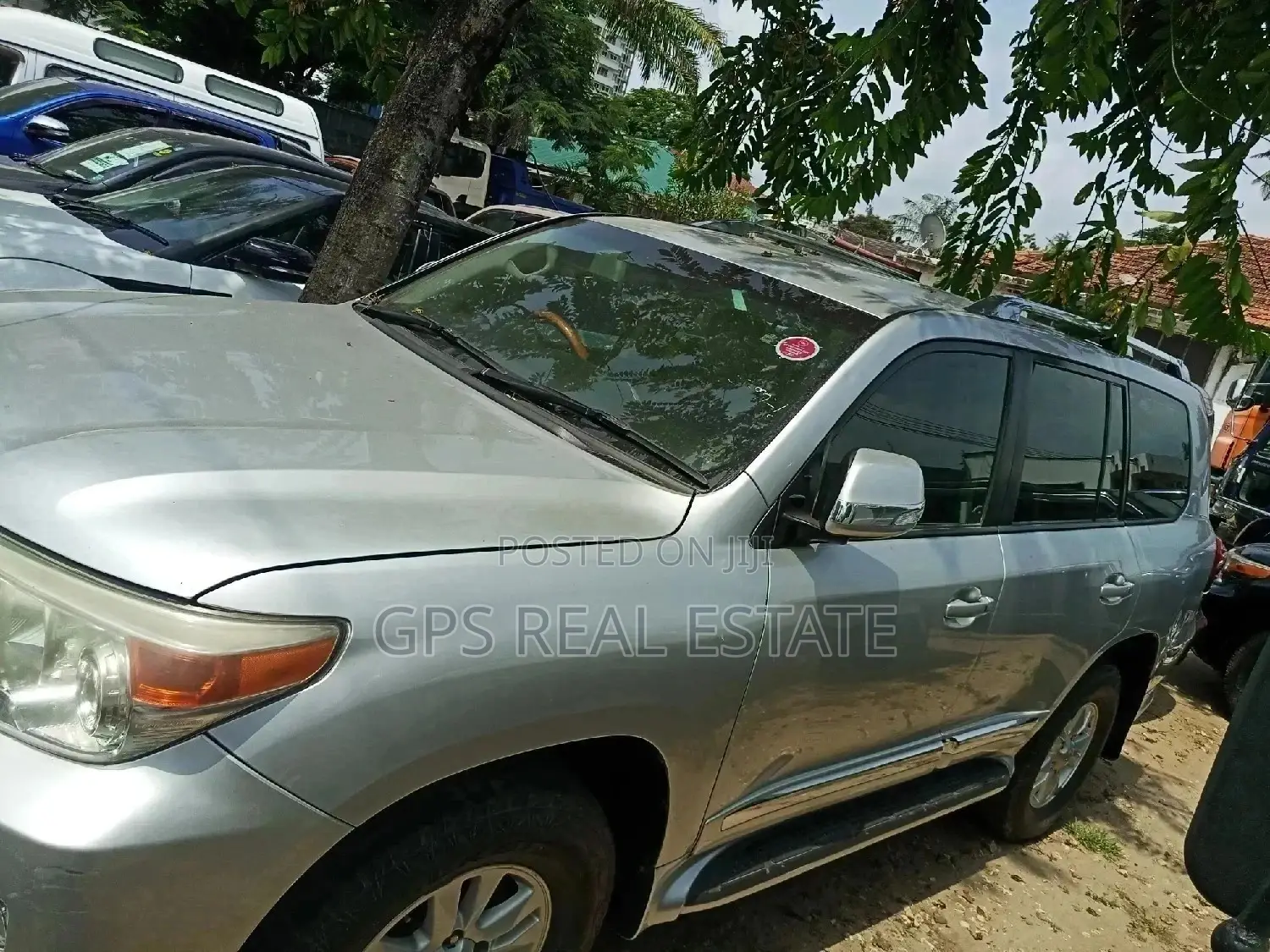 Toyota Land Cruiser 2013 4.5 V8 GL Silver