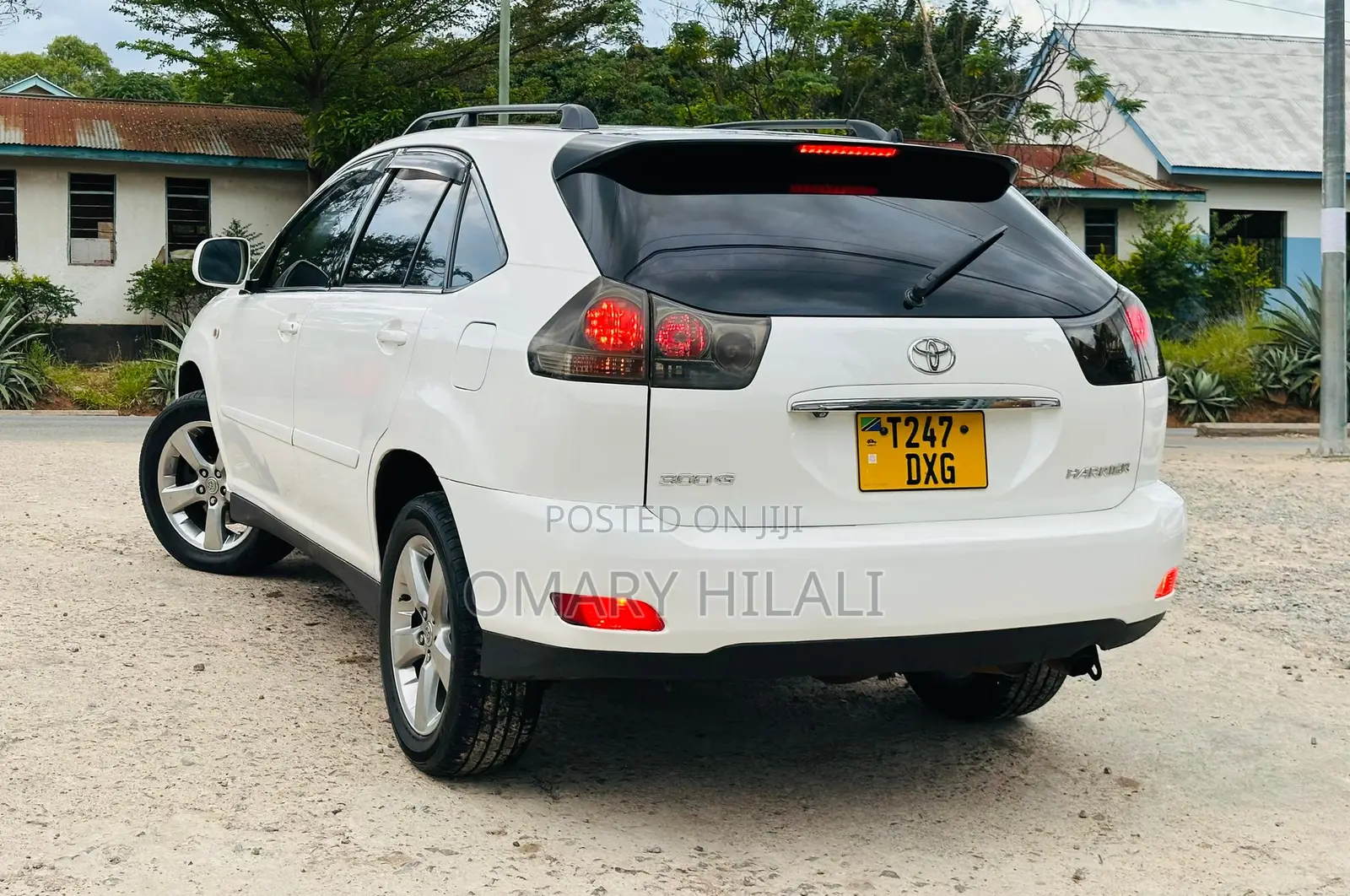 Toyota Harrier 2005 White