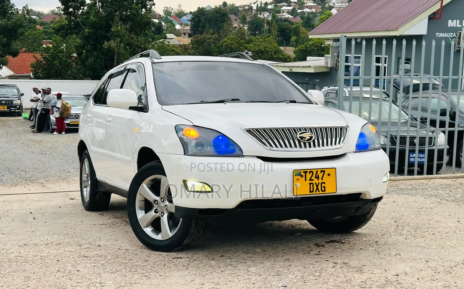 Toyota Harrier 2005 White
