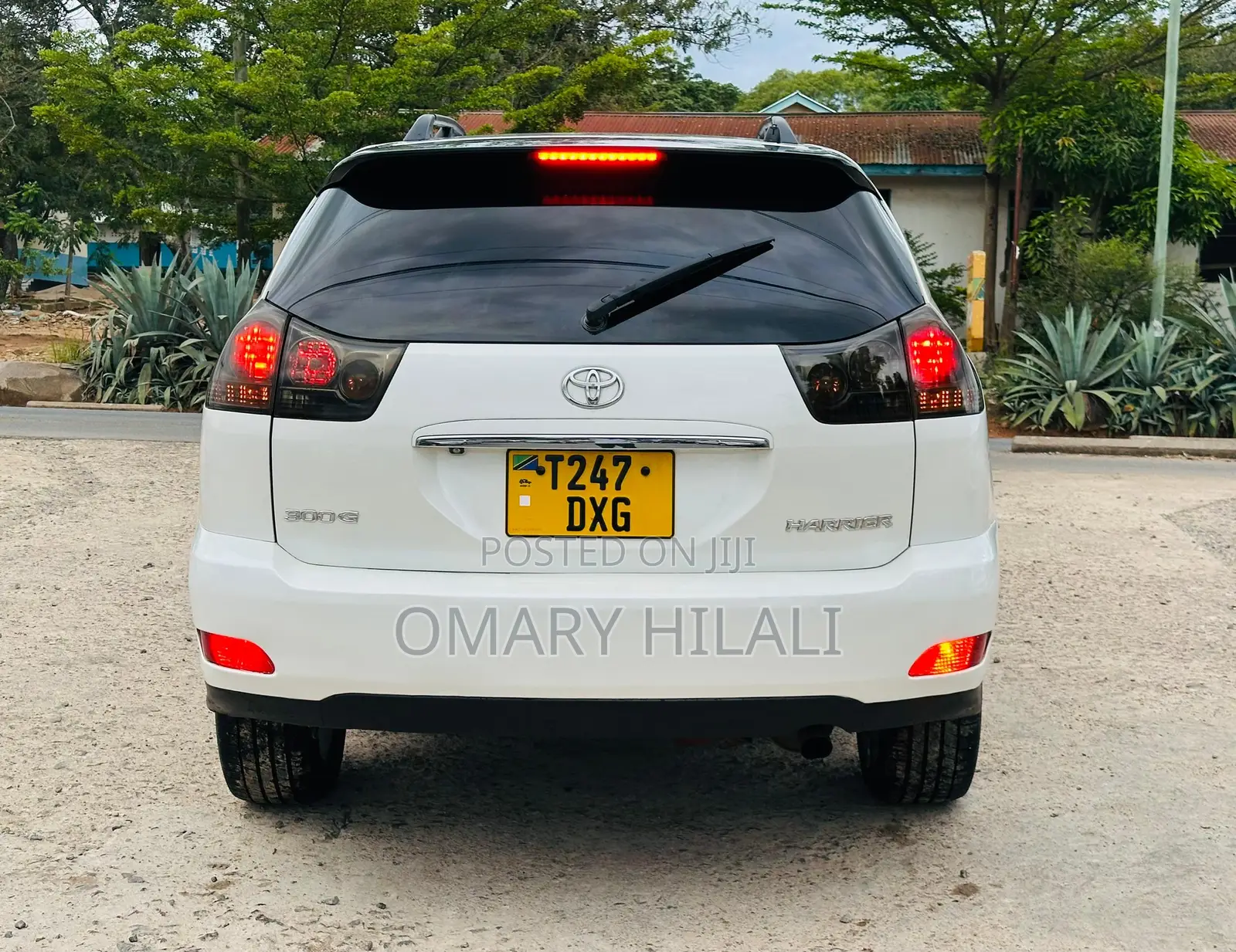 Toyota Harrier 2005 White