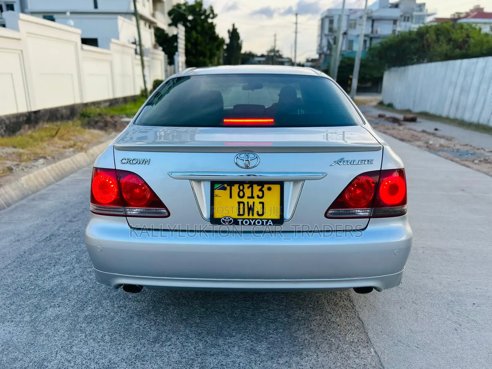 Toyota Crown 2006 Silver