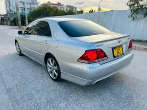 Toyota Crown 2006 Silver