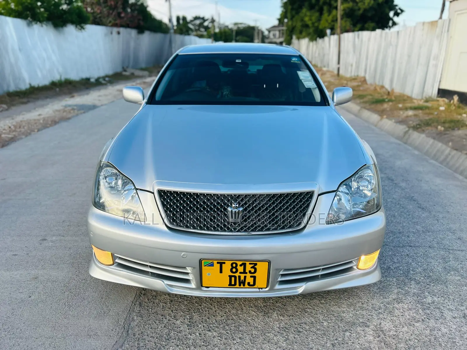 Toyota Crown 2006 Silver