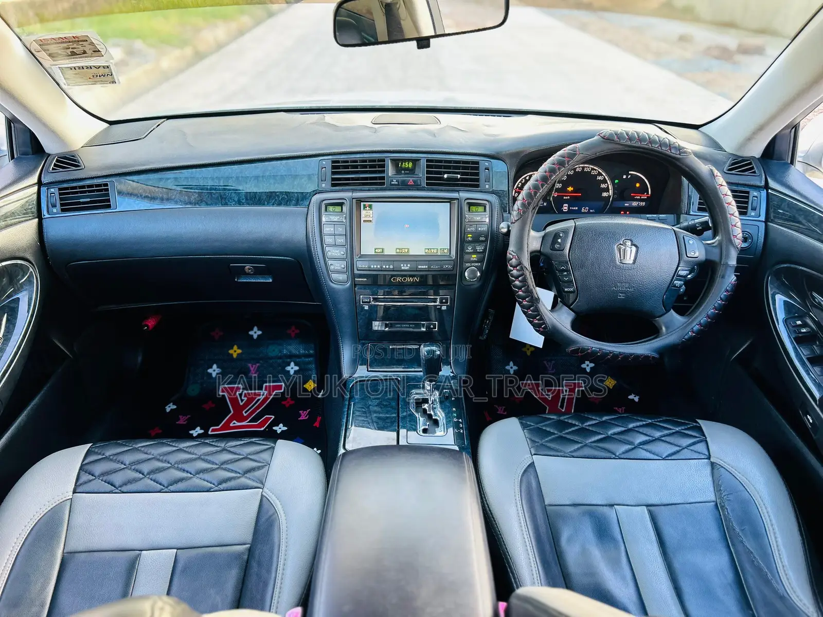Toyota Crown 2006 Silver