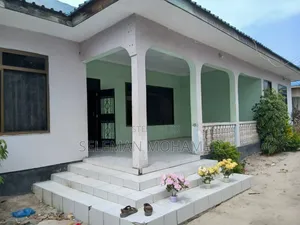 Furnished 5bdrm House in Biriani Real Estate, Chamazi for sale