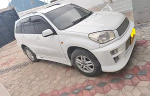 Toyota RAV4 2005 White