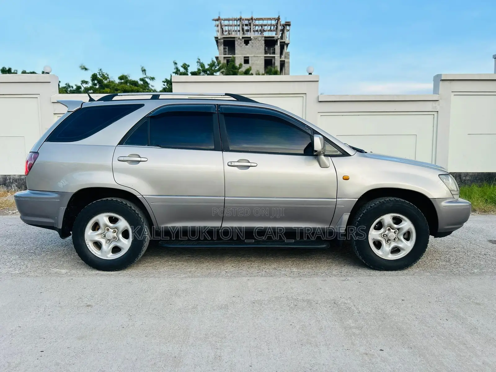 Toyota Harrier 2005 Silver