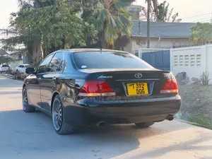 Toyota Crown 2006 Black