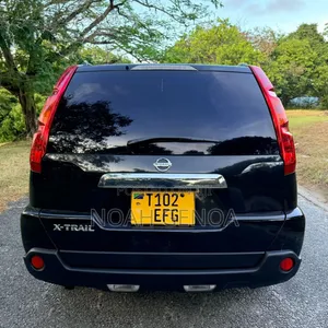 Nissan X-Trail 2010 Black