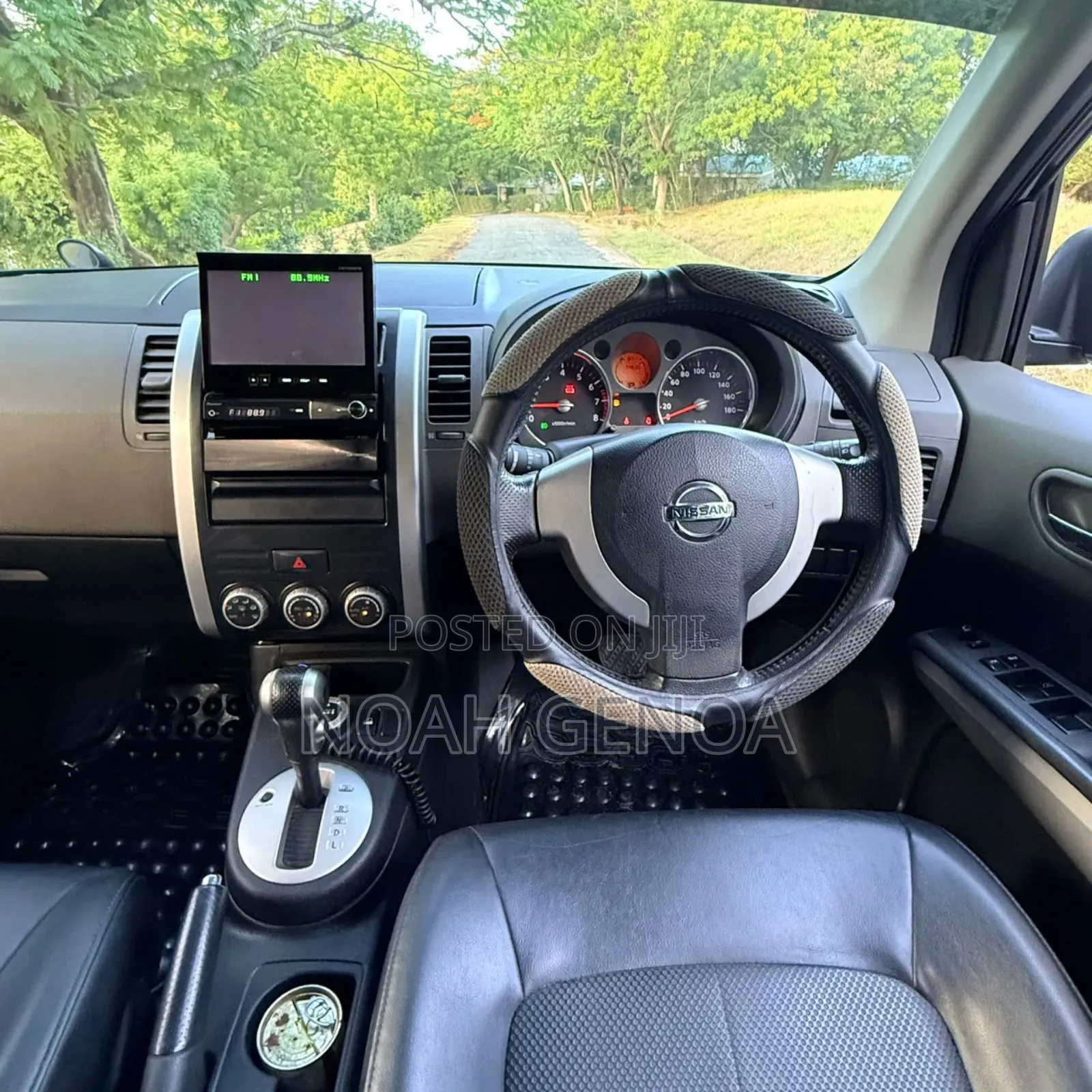 Nissan X-Trail 2010 Black