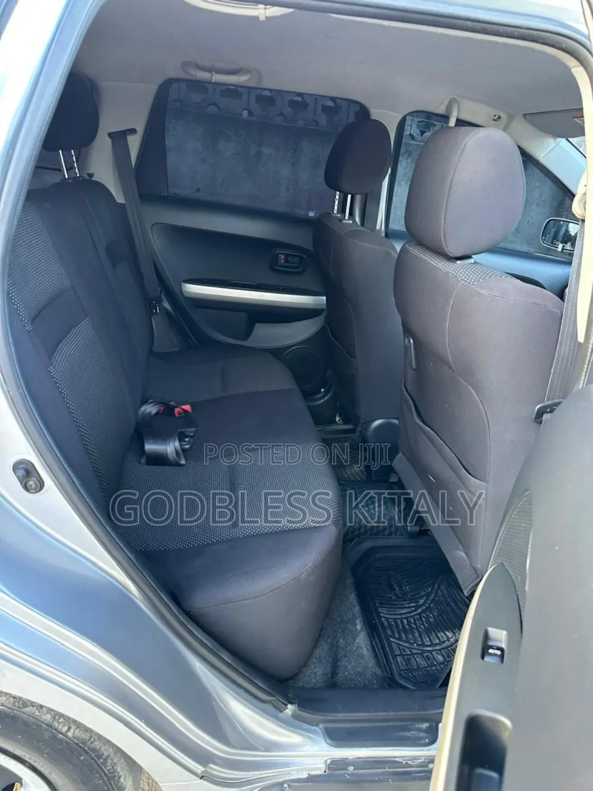 Toyota IST 2003 Silver