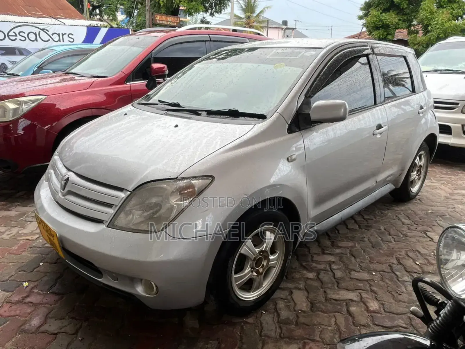 Toyota IST 2004 Silver