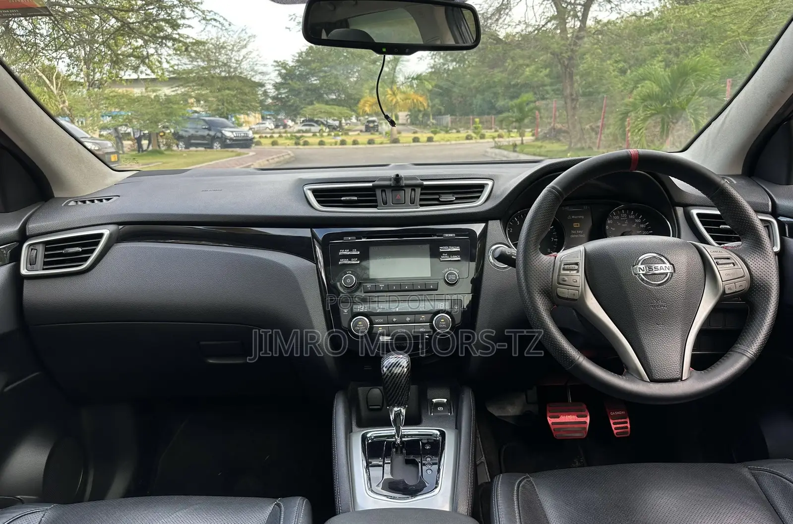 Nissan Qashqai 2017 Black