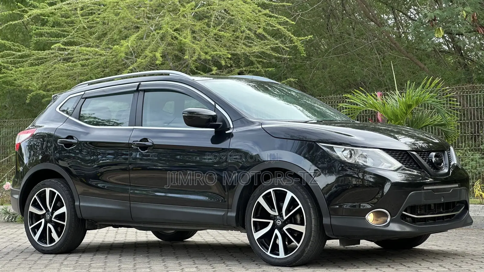 Nissan Qashqai 2017 Black