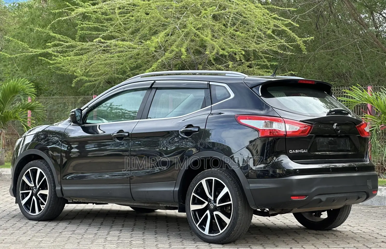 Nissan Qashqai 2017 Black