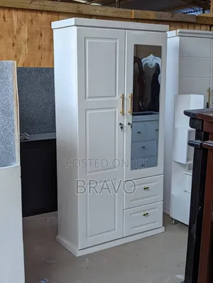 Kaba Za Nguo Na Vyombo