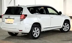 Toyota Vanguard 2012 Off white