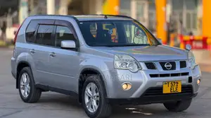 Nissan X-Trail 2011 Silver