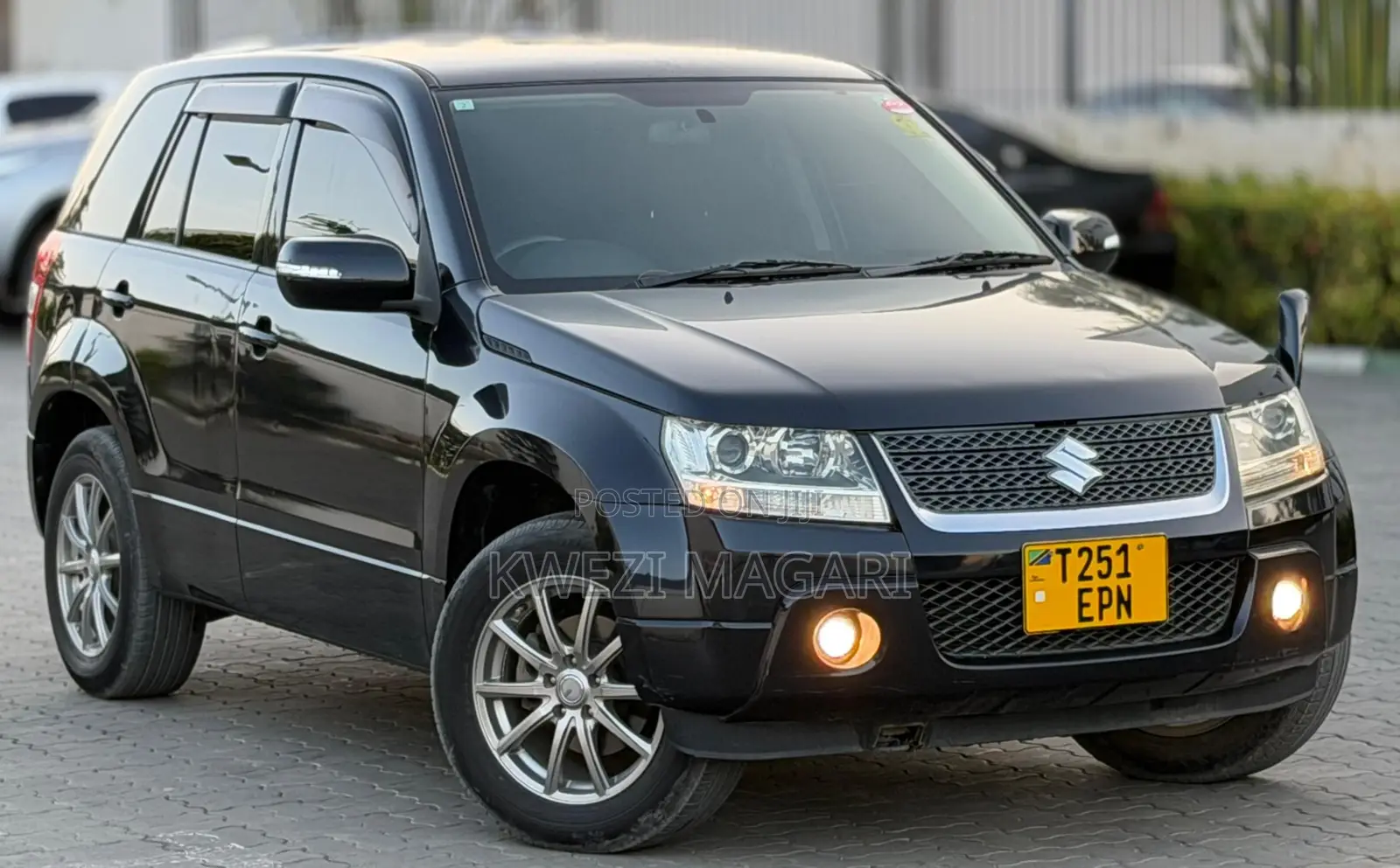 Suzuki Escudo 2011 Black
