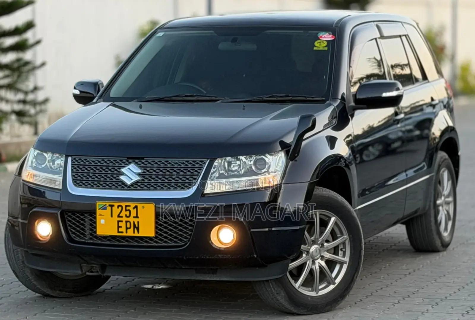 Suzuki Escudo 2011 Black
