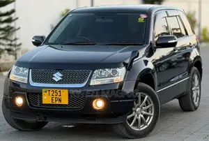 Suzuki Escudo 2011 Black