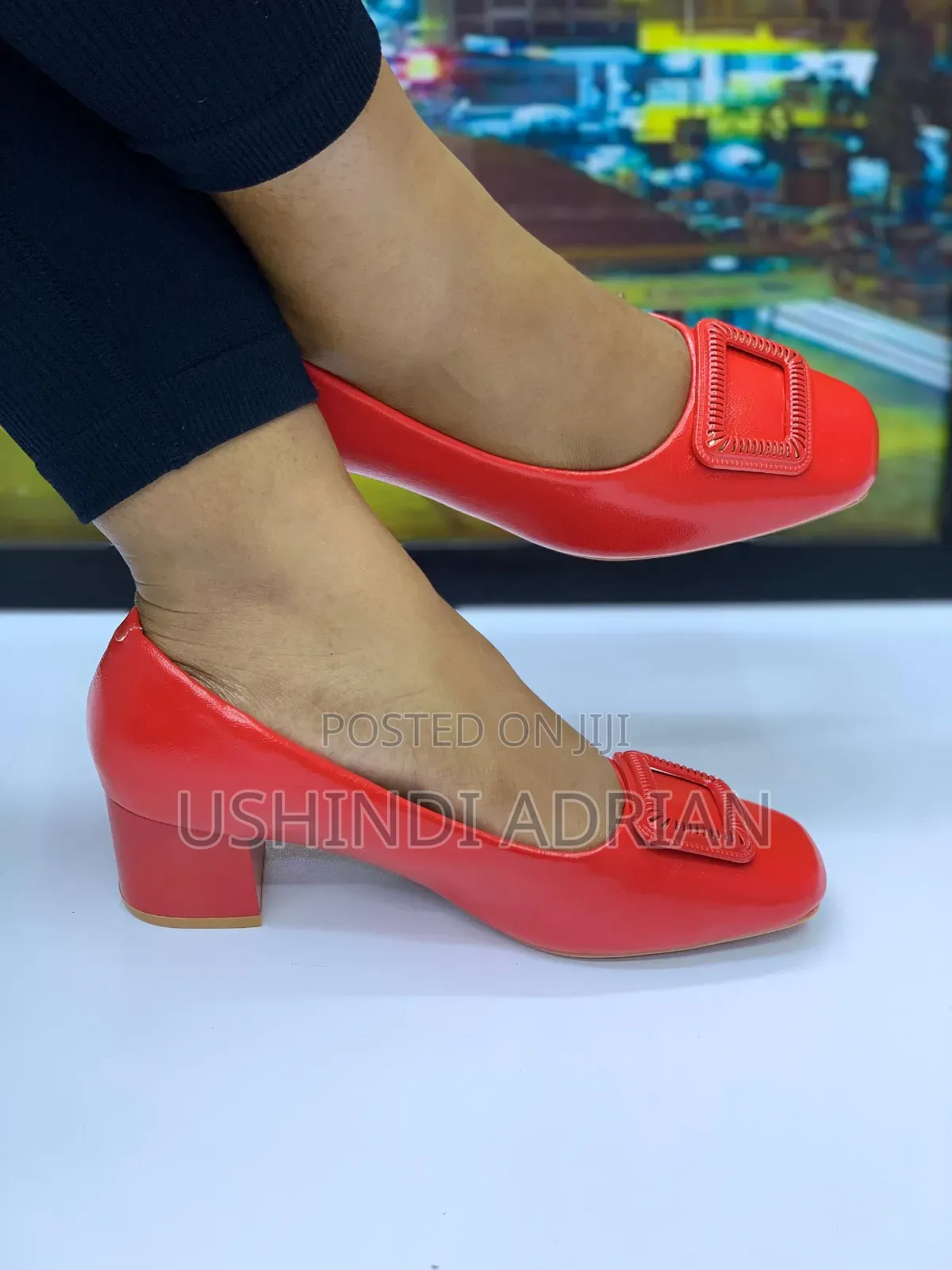 Viatu Vya Malkia Wa Ngozi–Queen Leather Shoes